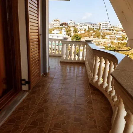 Vila Saba Apartment Ksamil